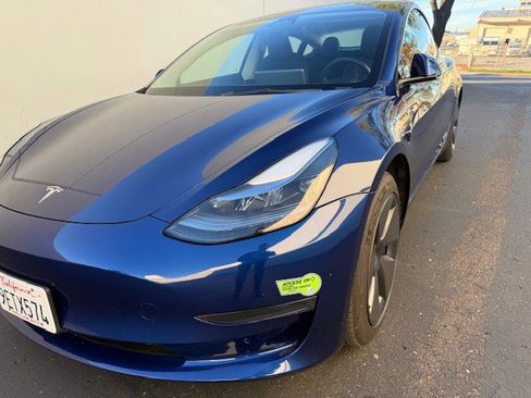 Used 2023 Tesla Model 3 Standard Range image 5