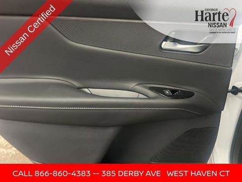 Certified 2025 Nissan Murano SV image 27