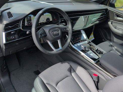 New 2025 Audi Q8 Premium Plus image 2