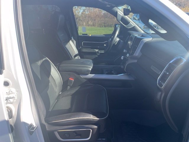 Used 2022 RAM 1500 Laramie AWD/4WD image 17