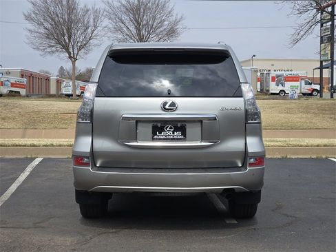 Used 2023 Lexus GX 460 Premium image 6
