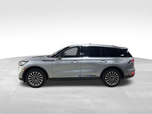 Certified 2023 Lincoln Aviator Reserve w/ Elements Package Plus AWD/4WD image 4