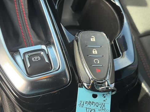Used 2024 Chevrolet Trax RS w/ Sunroof Package FWD image 21