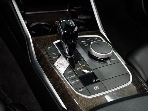 Used 2022 BMW 330i xDrive Sedan w/ Driving Assistance Package image 21