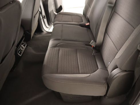 Used 2022 Chevrolet Silverado 2500 LT w/ Convenience Package image 12