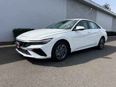 Used 2025 Hyundai Elantra Blue