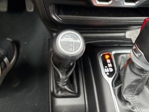 Used 2022 Jeep Wrangler Unlimited Sport image 30