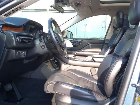 Used 2020 Lincoln Aviator Reserve w/ Equipment Group 202A AWD/4WD image 5