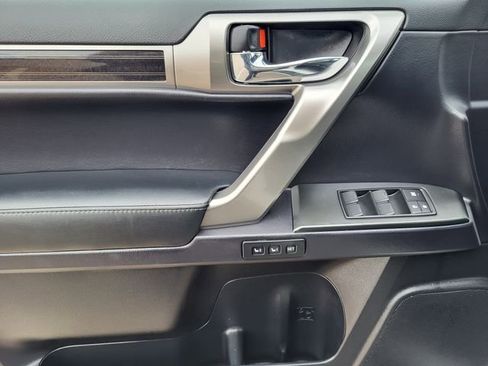 Used 2023 Lexus GX 460 Premium w/ Premium Package image 13