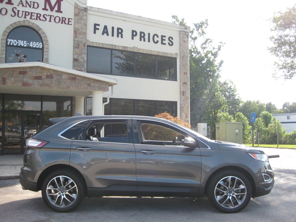Used 2016 Ford Edge Titanium w/ Equipment Group 302A AWD/4WD image 9
