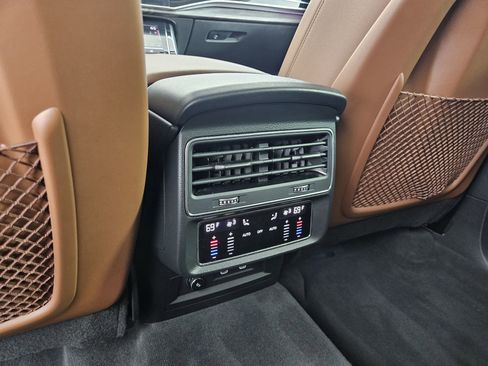 Certified 2022 Audi Q8 Premium Plus AWD/4WD image 34