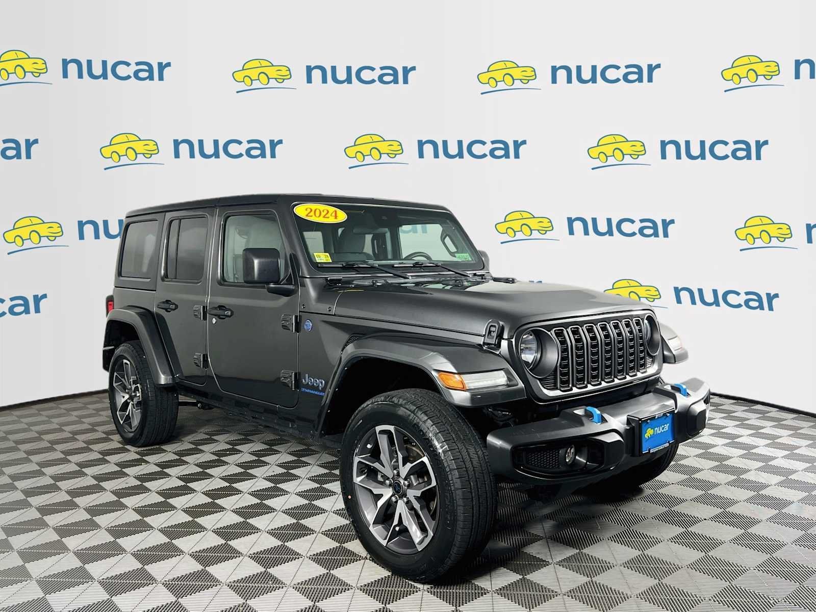 Used 2024 Jeep Wrangler Unlimited AWD/4WD image 1