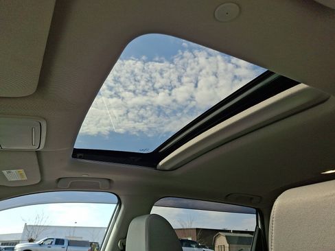 Used 2024 Honda CR-V EX image 14