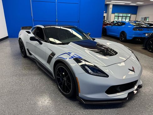 Used 2018 Chevrolet Corvette Z06 w/ Carbon 65 Edition RWD image 33