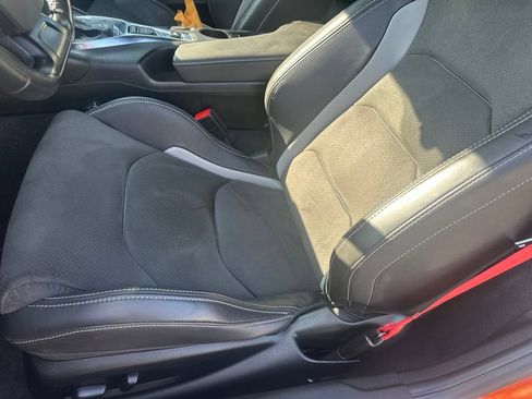 Used 2023 Chevrolet Camaro LT RWD image 13