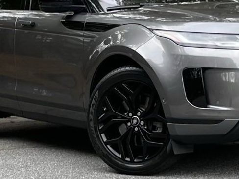 Used 2020 Land Rover Range Rover Evoque SE image 11