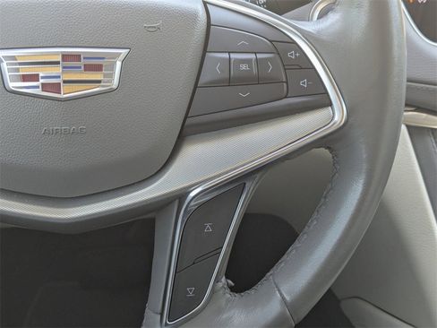 Certified 2022 Cadillac XT5 Premium Luxury image 31