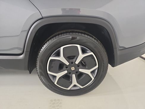 Used 2024 Rivian R1T Adventure AWD/4WD image 10