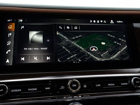 Used 2025 Bentley Flying Spur Plug-In Hybrid AWD/4WD image 40