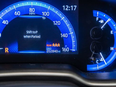 Used 2022 Toyota Corolla Cross XLE w/ Convenience Package AWD/4WD image 44