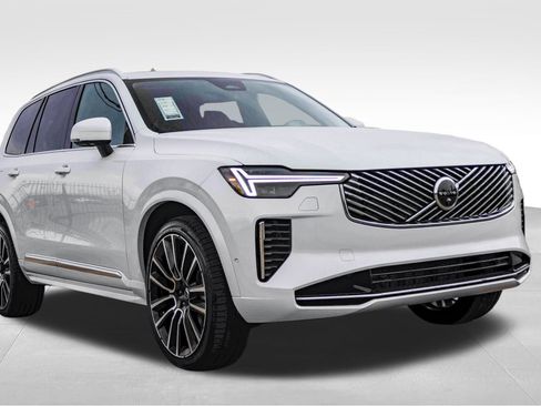 New 2026 Volvo XC90 B6 Ultra w/ Lounge Package AWD/4WD image 3