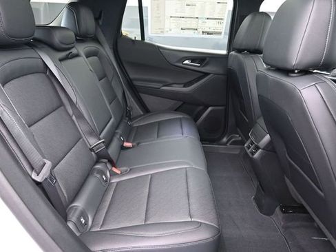 New 2026 Chevrolet Equinox LT FWD image 31