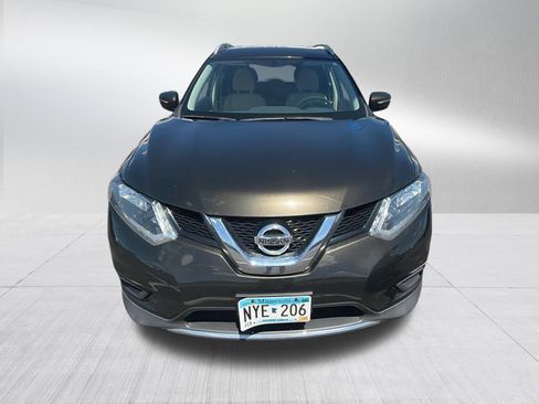 Used 2015 Nissan Rogue SV AWD/4WD image 2