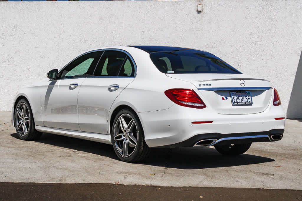Used 2018 Mercedes-Benz E 300 image 4