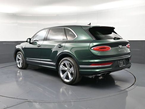 Certified 2022 Bentley Bentayga AWD/4WD image 3