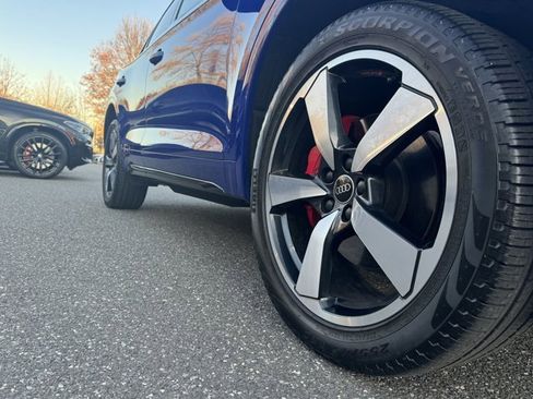 Certified 2024 Audi Q5 2.0T Prestige image 9