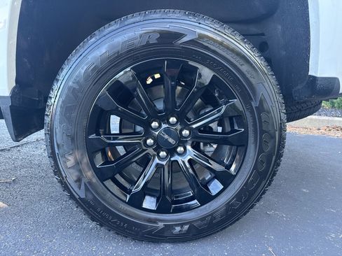 Used 2022 GMC Canyon Elevation w/ Trailering Package image 11