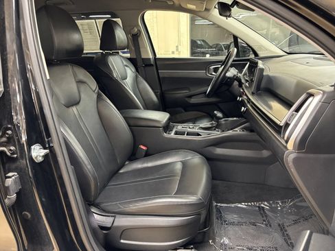 Used 2024 Kia Sorento S AWD/4WD image 39