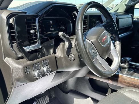 Used 2025 GMC Sierra 1500 SLT w/ SLT Premium Package image 2