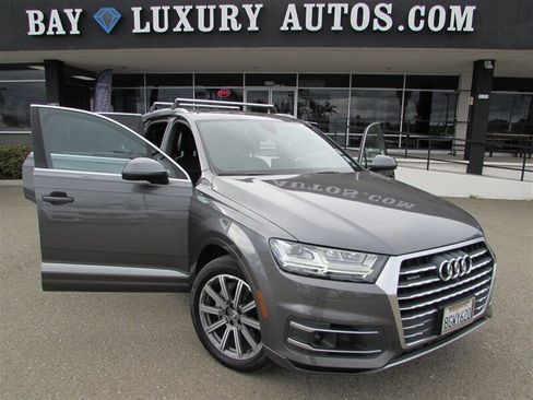 Used 2018 Audi Q7 3.0T Premium Plus w/ Premium Plus Package image 43