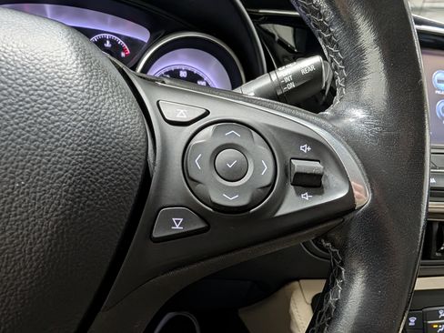 Used 2020 Buick Envision Preferred FWD image 21