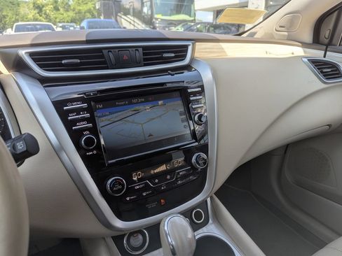Used 2016 Nissan Murano Platinum w/ Platinum Technology Package AWD/4WD image 22