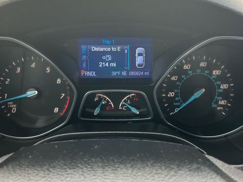 Used 2013 Ford Focus SE w/ SE Winter Pkg image 13