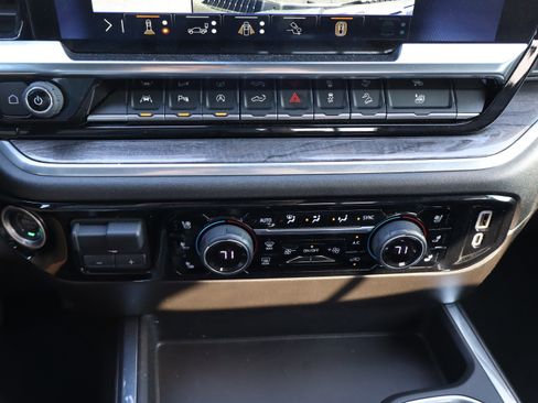 Certified 2024 Chevrolet Silverado 1500 LTZ image 29