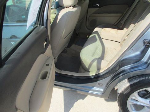 Used 2012 Ford Fusion SE FWD image 8