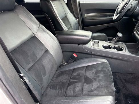 Used 2018 Dodge Durango GT image 17
