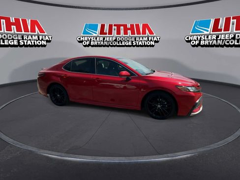 Used 2021 Toyota Camry XSE w/ Navigation Package FWD image 9