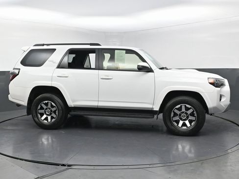 Used 2024 Toyota 4Runner TRD Off-Road image 6