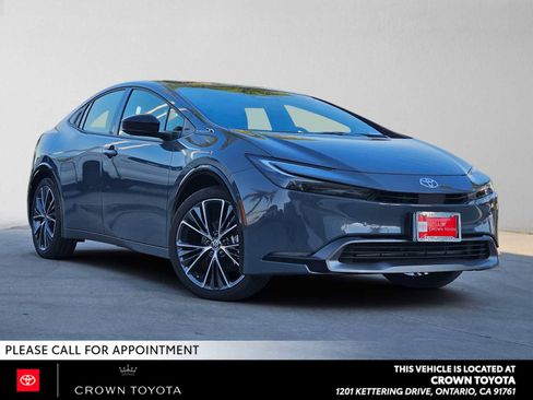 Certified 2026 Toyota Prius XLE FWD image 1