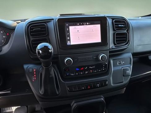 Used 2025 RAM ProMaster 2500 w/ Convenience Group FWD image 24
