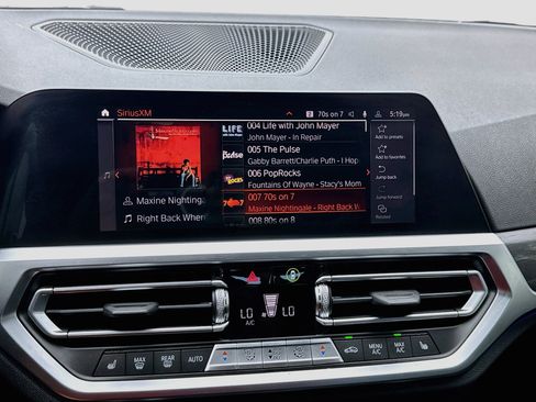 Used 2022 BMW 430i Coupe w/ M Sport Package RWD image 11