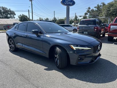 Used 2021 Volvo S60 T5 R-Design