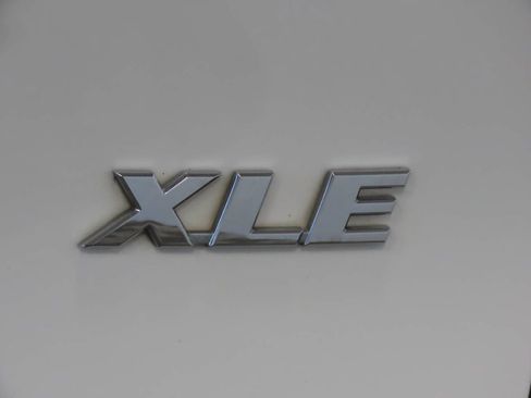 Used 2024 Toyota RAV4 XLE FWD image 17