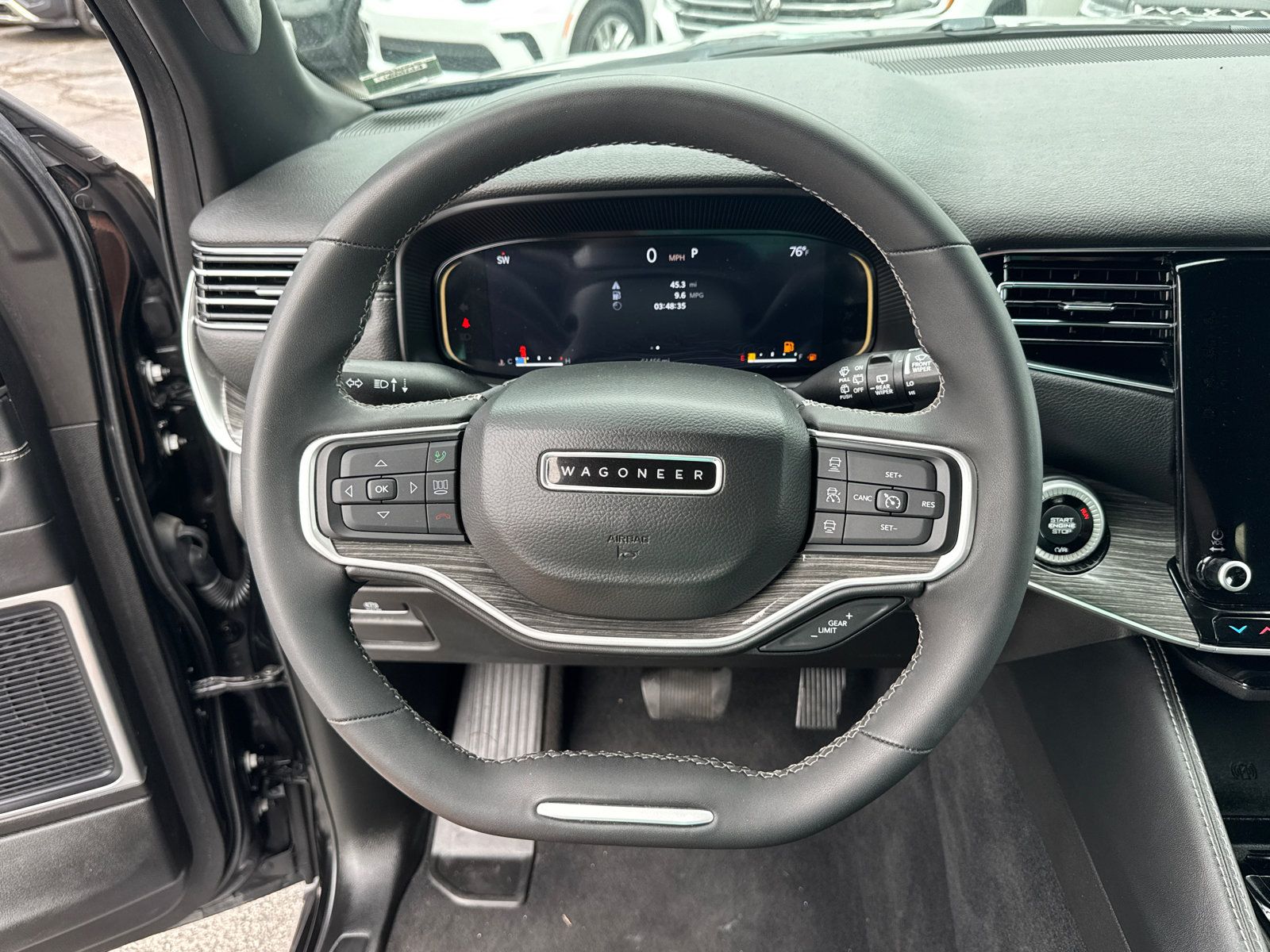 Used 2022 Jeep Wagoneer Series II AWD/4WD image 15