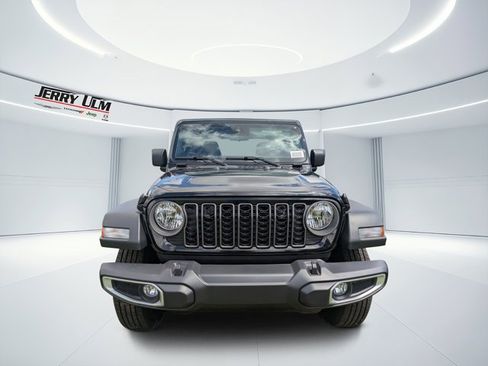 New 2025 Jeep Gladiator Sport image 7