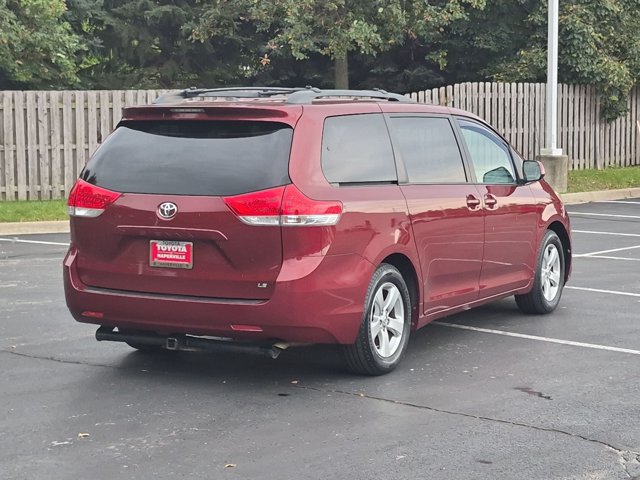 Used 2013 Toyota Sienna LE FWD image 6